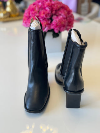 Geneva Leather Bootie Black | 9.5B