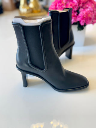 Geneva Leather Bootie Black | 9.5B